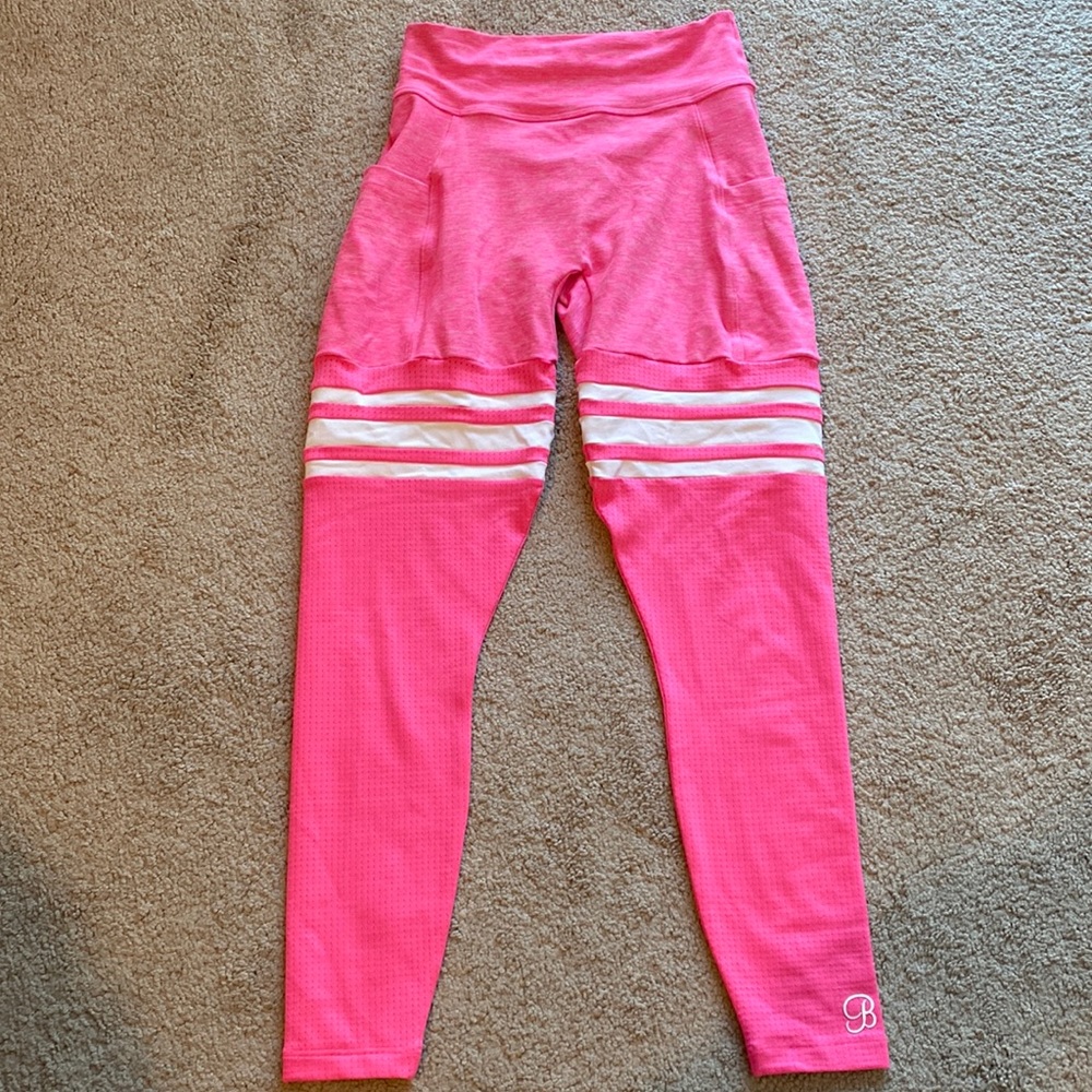 Bombshell pocket thigh butt scrunch leggings